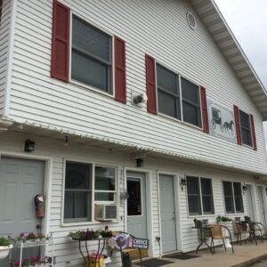 Great River Amish Inn