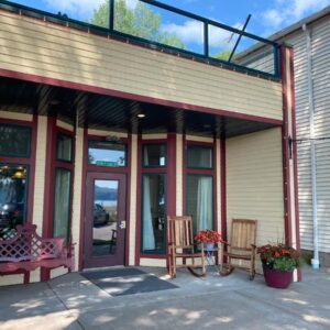 Pepin Marina Retreat: Street Level Loft Apartment